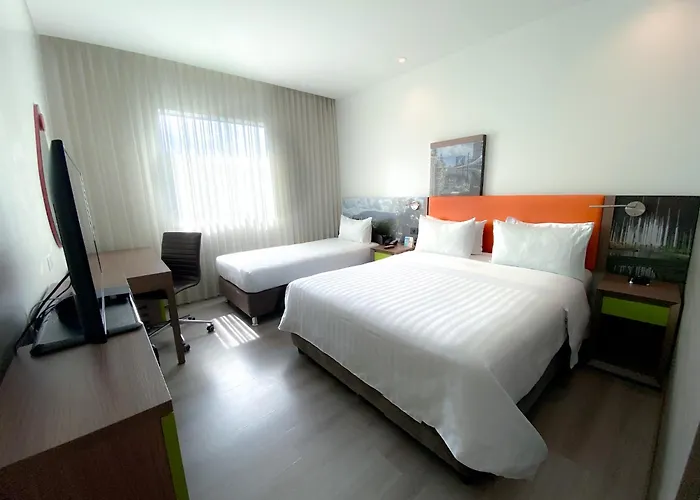 Hampton By Hilton Medellin