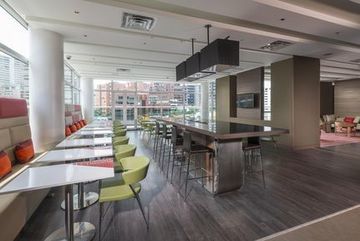 Hotel Hampton By Hilton Medellin